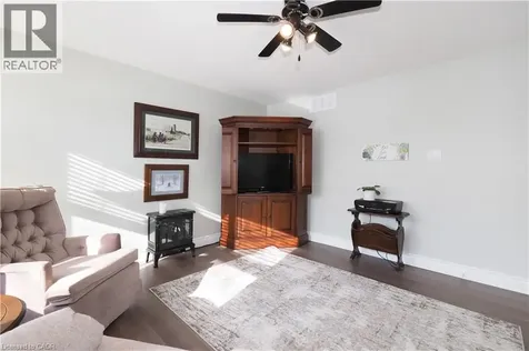 20 Fieldstone Walk New Hamburg ON N3A 2G2