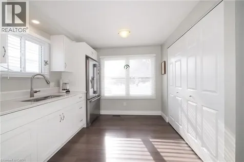 20 Fieldstone Walk New Hamburg ON N3A 2G2
