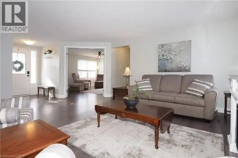 20 Fieldstone Walk New Hamburg ON N3A 2G2