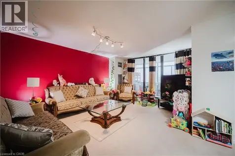 18 Knightsbridge Road Brampton ON L6T 3X5