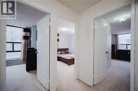 18 Knightsbridge Road Brampton ON L6T 3X5