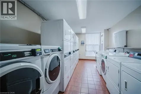 18 Knightsbridge Road Brampton ON L6T 3X5
