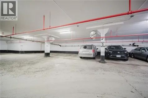18 Knightsbridge Road Brampton ON L6T 3X5