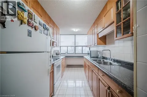 18 Knightsbridge Road Brampton ON L6T 3X5