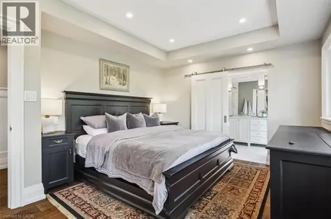 382 Trafalgar Road Oakville ON L6J 3H5