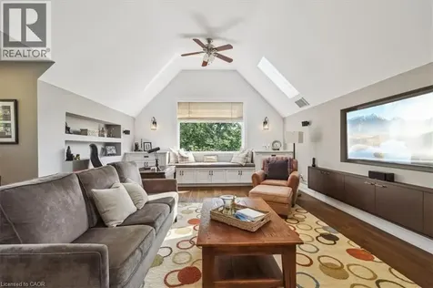 382 Trafalgar Road Oakville ON L6J 3H5
