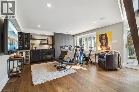 382 Trafalgar Road Oakville ON L6J 3H5