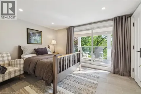 382 Trafalgar Road Oakville ON L6J 3H5