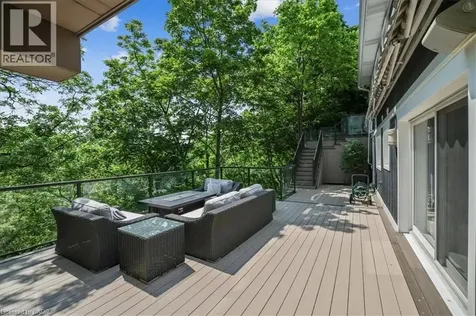 382 Trafalgar Road Oakville ON L6J 3H5