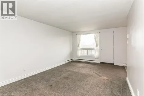 4 Avalon Place Kitchener ON N2M 4N9