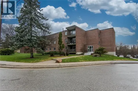 4 Avalon Place Kitchener ON N2M 4N9