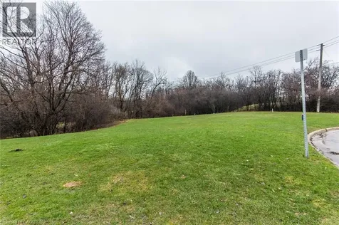 4 Avalon Place Kitchener ON N2M 4N9