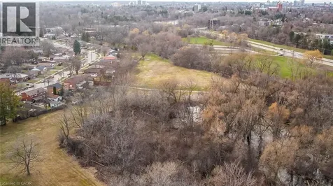 4 Avalon Place Kitchener ON N2M 4N9