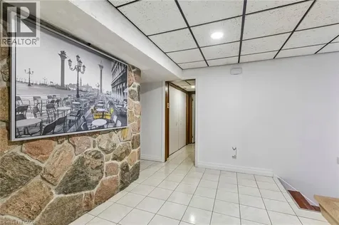 3 Chicopee Terrace Kitchener ON N2A 1T2
