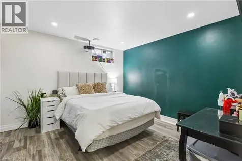 3 Chicopee Terrace Kitchener ON N2A 1T2