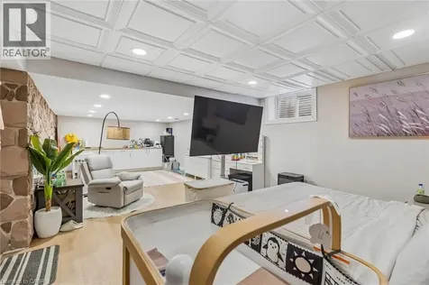 3 Chicopee Terrace Kitchener ON N2A 1T2