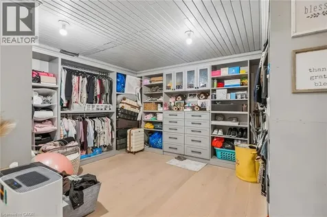 3 Chicopee Terrace Kitchener ON N2A 1T2