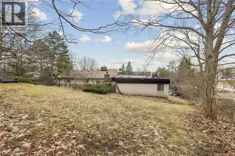 3 Chicopee Terrace Kitchener ON N2A 1T2