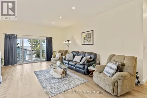 283 Platten Boulevard Scugog ON L9L 1B4