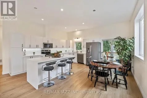 283 Platten Boulevard Scugog ON L9L 1B4