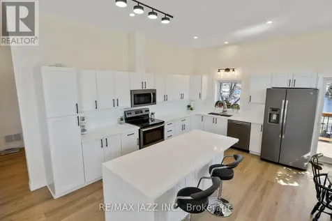 283 Platten Boulevard Scugog ON L9L 1B4