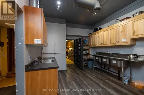 827 2nd Avenue East Owen Sound ON N4K 2H2