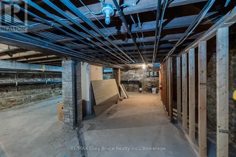 827 2nd Avenue East Owen Sound ON N4K 2H2