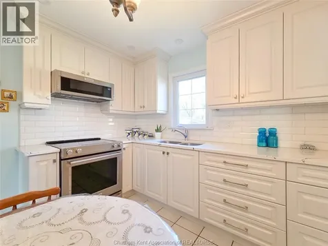 465 Victoria Avenue Chatham ON N7L 3B4