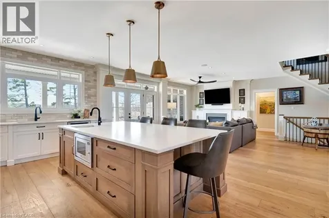 42 Parsonage Road Ancaster ON N3T 5M1