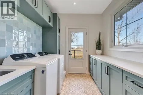 42 Parsonage Road Ancaster ON N3T 5M1