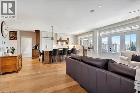 42 Parsonage Road Ancaster ON N3T 5M1