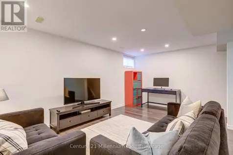 37 Silver Glen Boulevard Collingwood ON L9Y 0G9