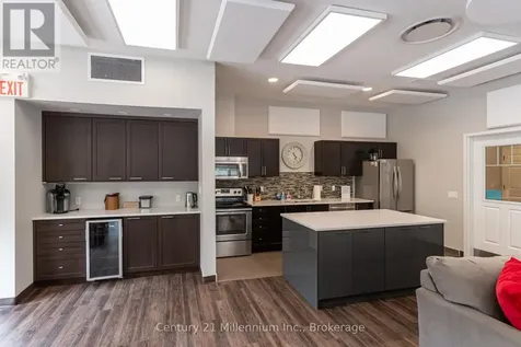 37 Silver Glen Boulevard Collingwood ON L9Y 0G9