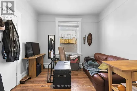 70 Anderson Street Ottawa ON K1R 6T7