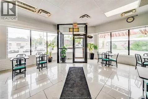 1705 Wyandotte Street West Windsor ON N9J 1A5