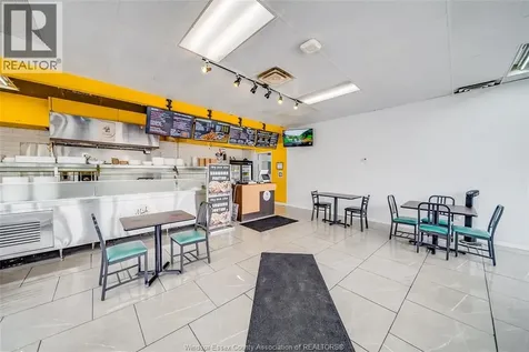 1705 Wyandotte Street West Windsor ON N9J 1A5