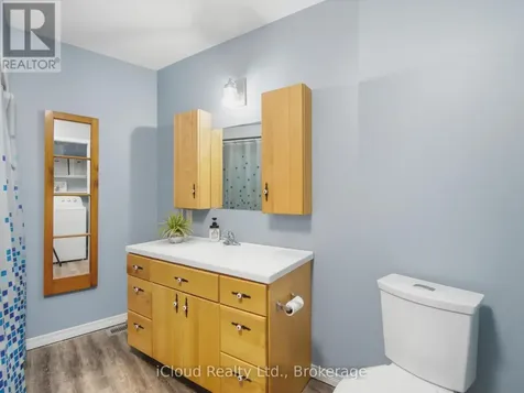 6 Springhill Road Mckellar ON P0G 1C0