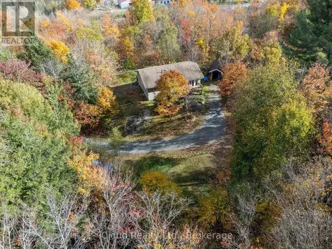 6 Springhill Road Mckellar ON P0G 1C0