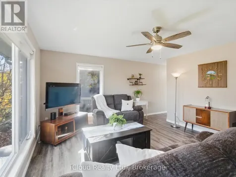 6 Springhill Road Mckellar ON P0G 1C0