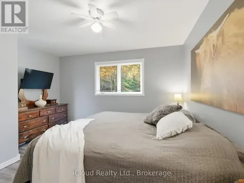 6 Springhill Road Mckellar ON P0G 1C0