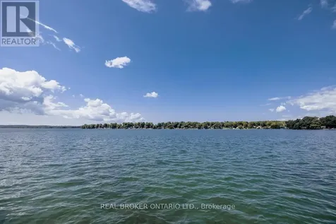 70 Ivy Lane Orillia ON L3V 6H1