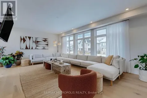 104 Stoneleigh Drive Blue Mountains ON L9Y 0V1