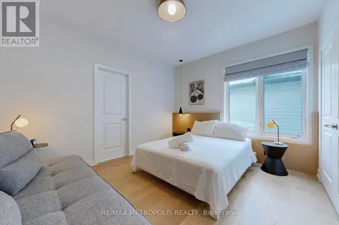 104 Stoneleigh Drive Blue Mountains ON L9Y 0V1