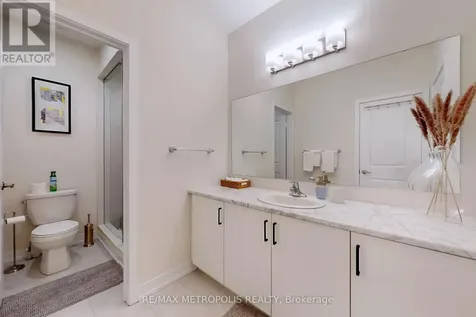 104 Stoneleigh Drive Blue Mountains ON L9Y 0V1
