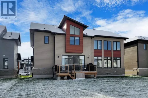 104 Stoneleigh Drive Blue Mountains ON L9Y 0V1