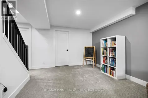 1535 Kamouraska Circle Ottawa ON K1C 3J1