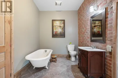 37 Duncan Street South Glengarry ON K0C 1N0