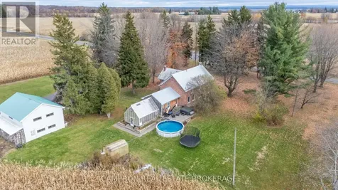 37 Duncan Street South Glengarry ON K0C 1N0