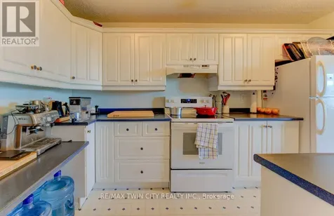 225 Harvard Place North Waterloo ON N2J 4H4