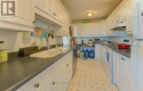 225 Harvard Place North Waterloo ON N2J 4H4